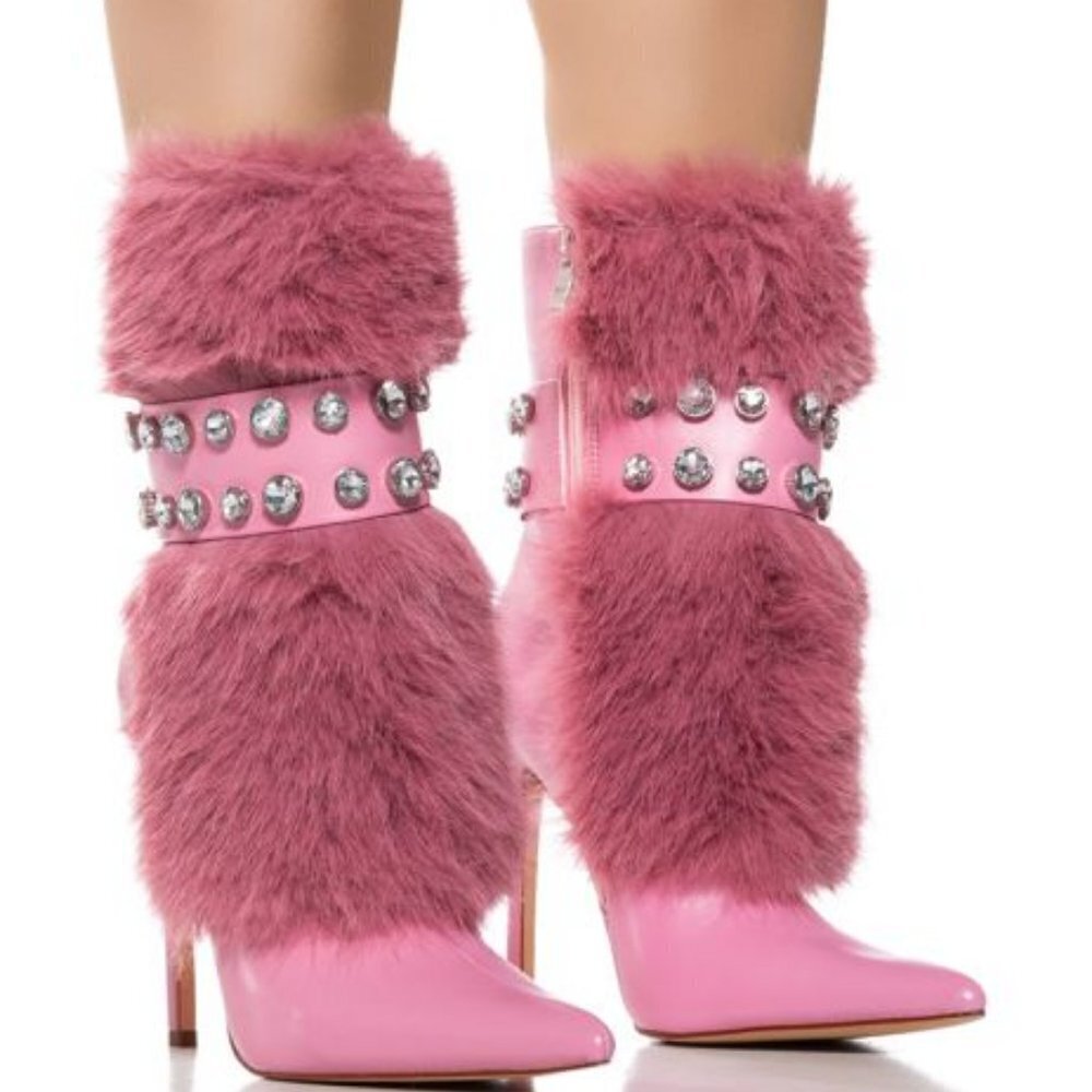AZALEA WANG " TOTAL STATEMENT " FUZZY EMBELLISHED BOOTIE / Fast Shipping